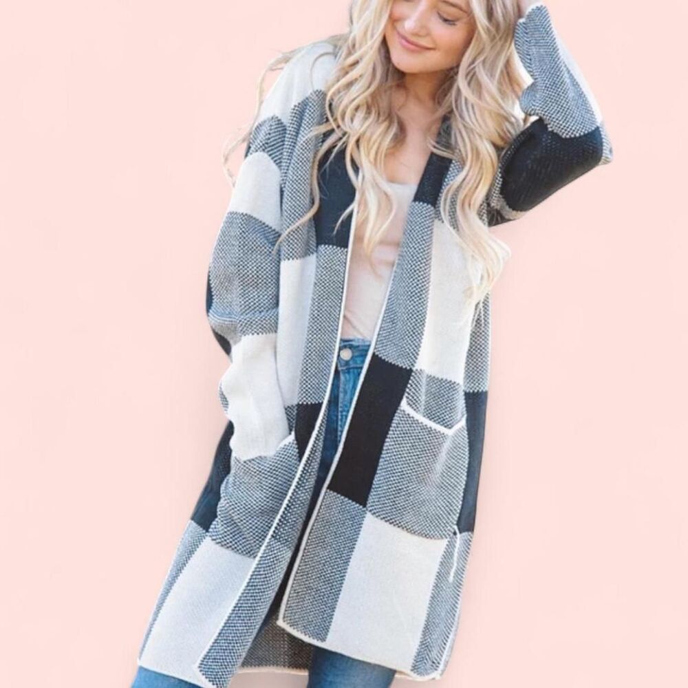 Black & White Windowpane Buffalo Plaid Open, Long, Knit Cardigan. M.